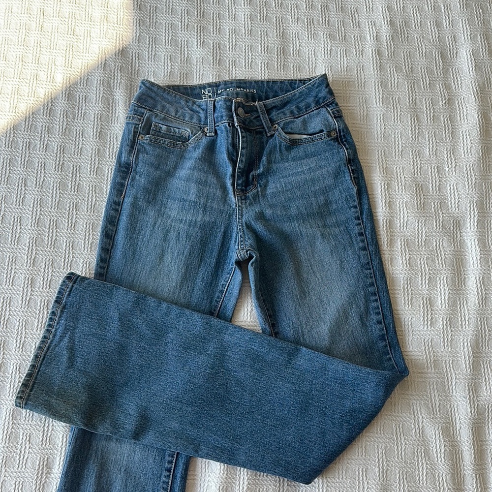 Women's bootcut jeans size 3